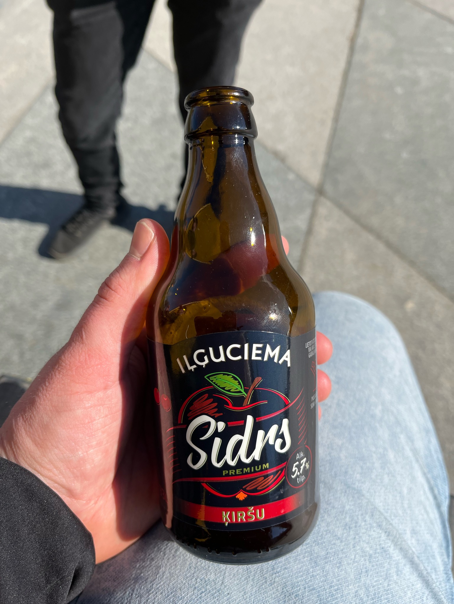 Ilguciema sidrs ķiršu, Iļģuciema / Ilgezeem