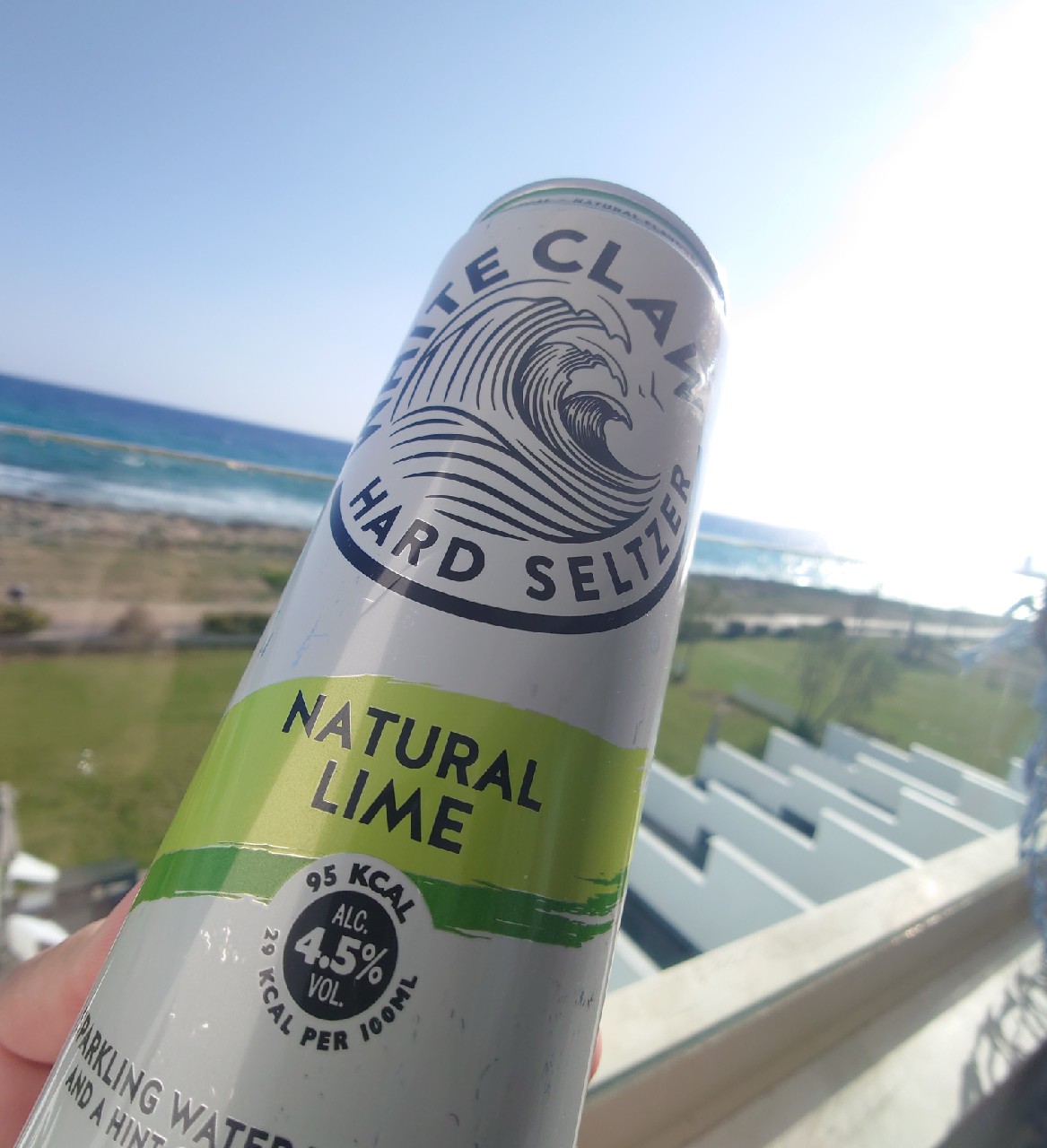 White Claw Natural Lime, White Claw Seltzer Works