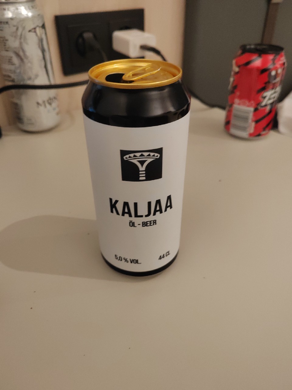 Varusteleka Kaljaa, Finland