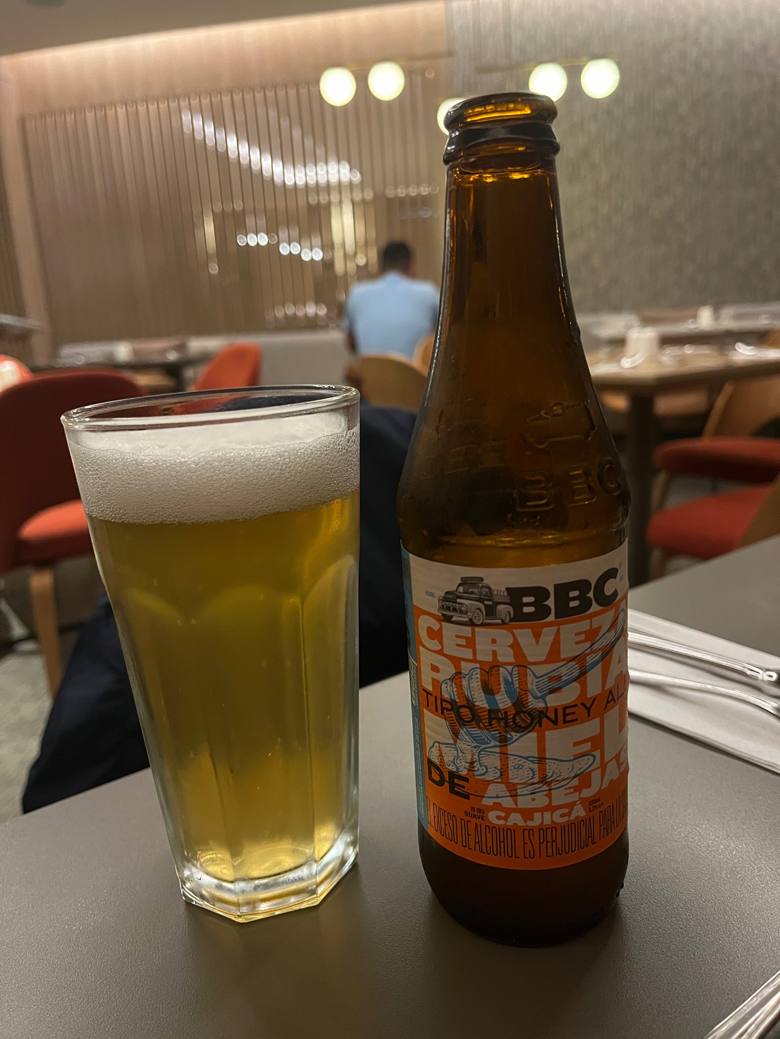 Cajicá Honey Ale, Bogotá Beer Company (AB InBev)