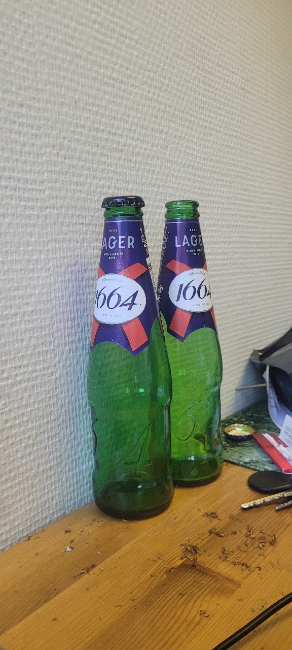 1664, Kronenbourg (Carlsberg)