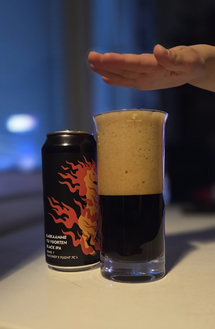 Karkaamme Yli Vuorten, Panimo HIMO