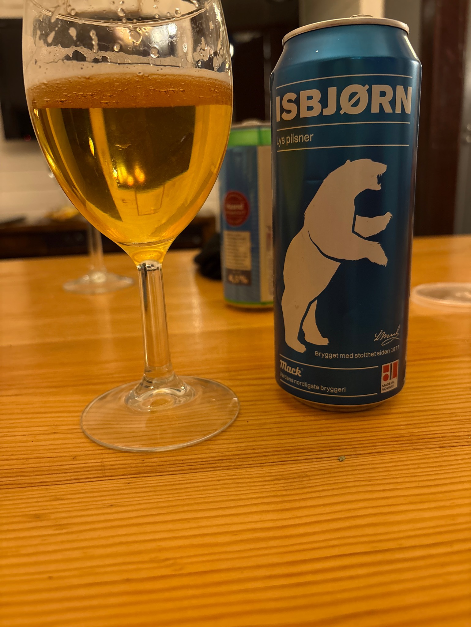 Isbjørn, Macks Ølbryggeri