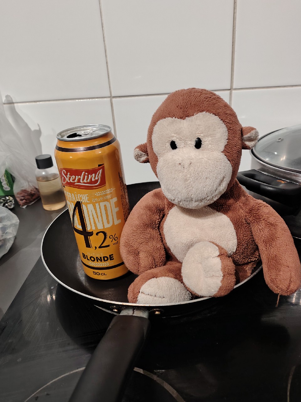 Sterling Blonde, Auchan