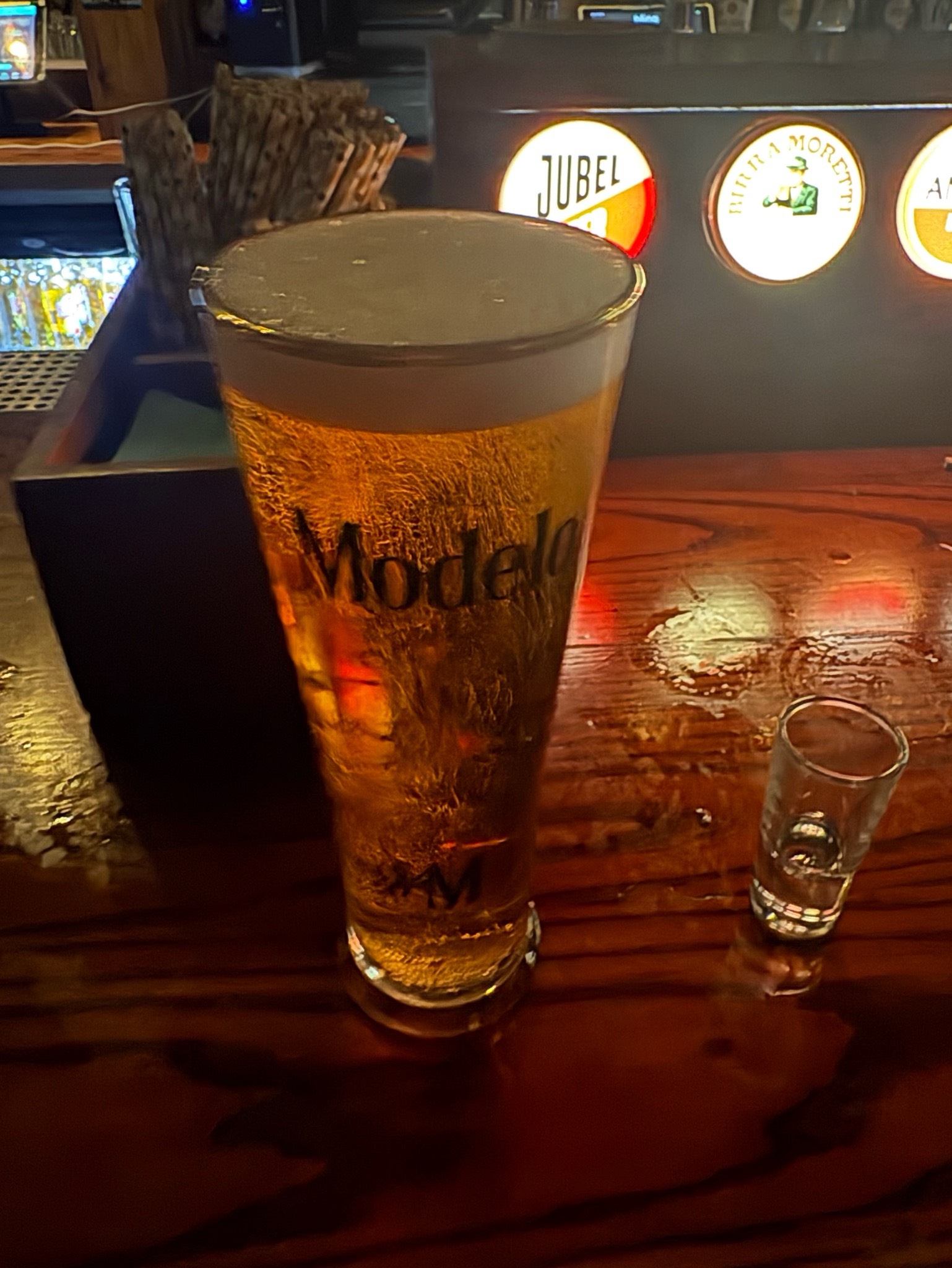 Modelo Especial, Grupo Modelo (ABInBev)