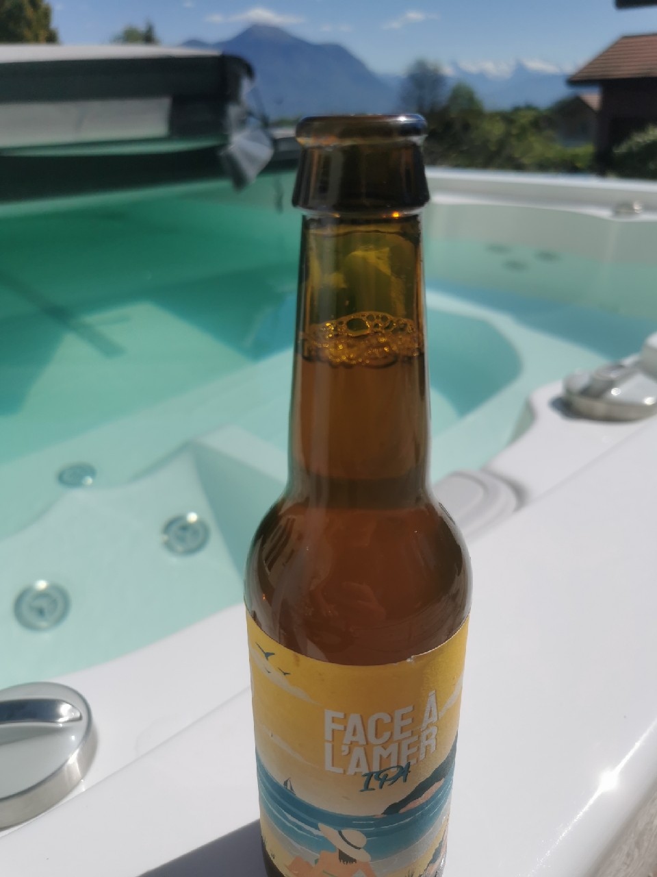 Face À L'Amer, Brasserie L'Écume Sauvage