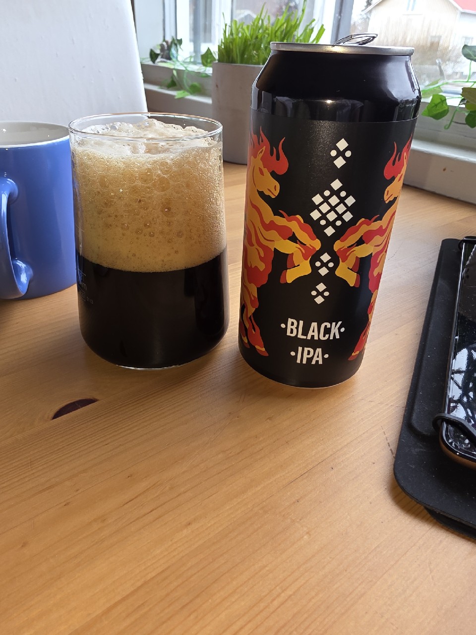 Karkaamme Yli Vuorten, Finland