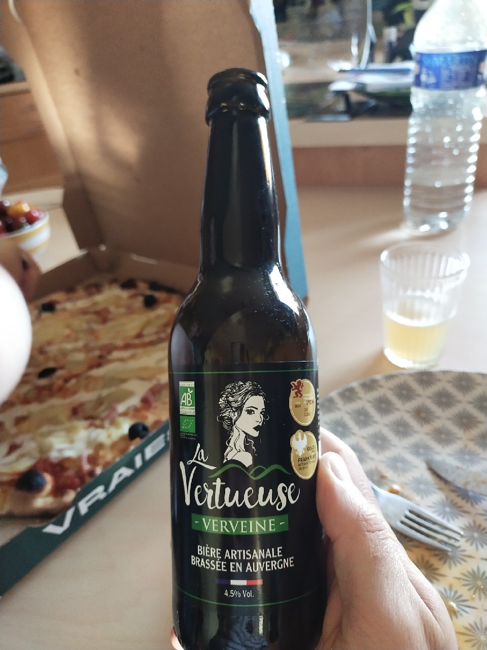 Blanche À La Verveine, Saveurs Des Sucs (La Vertueuse)