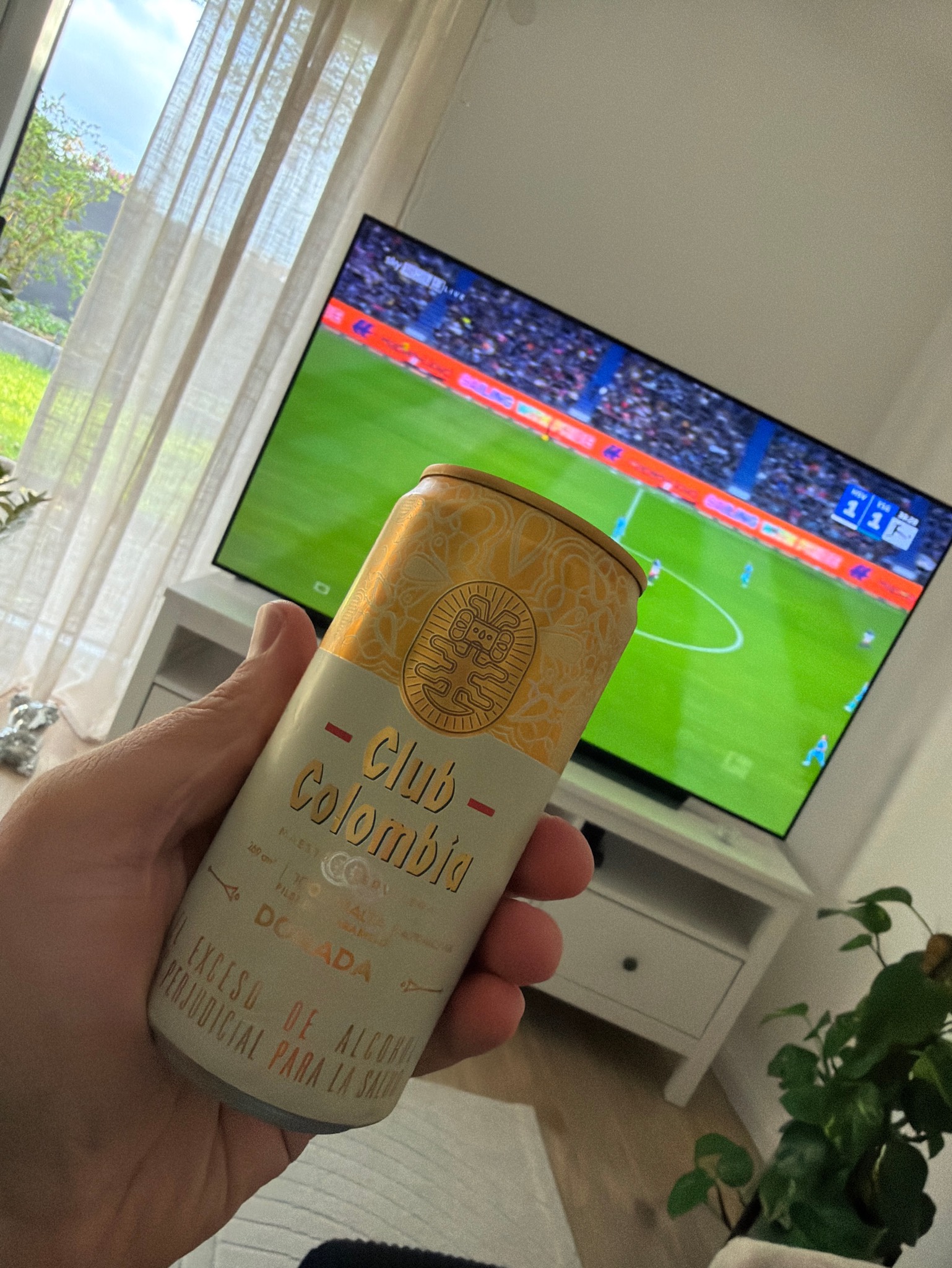 Club Colombia Dorada, Cervecería Bavaria (AB InBev)