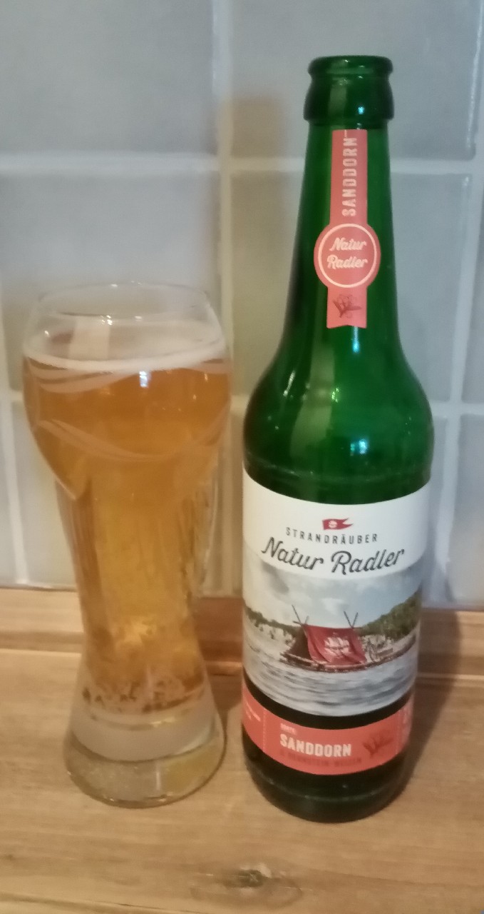Strandräuber Natur Radler Sanddorn & Weizen-Bier, Störtebeker Braumanufaktur