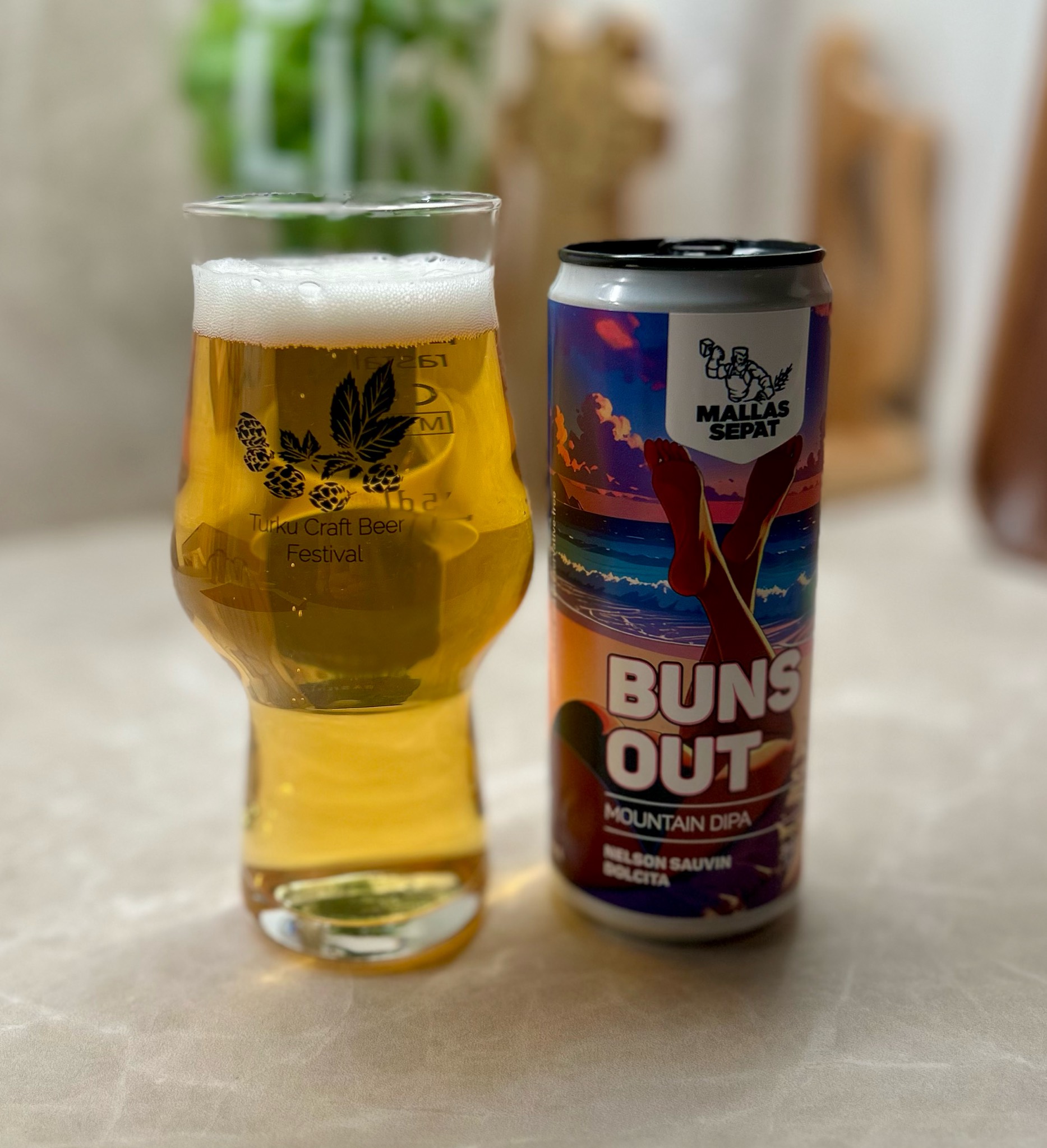 Buns Out, Finland