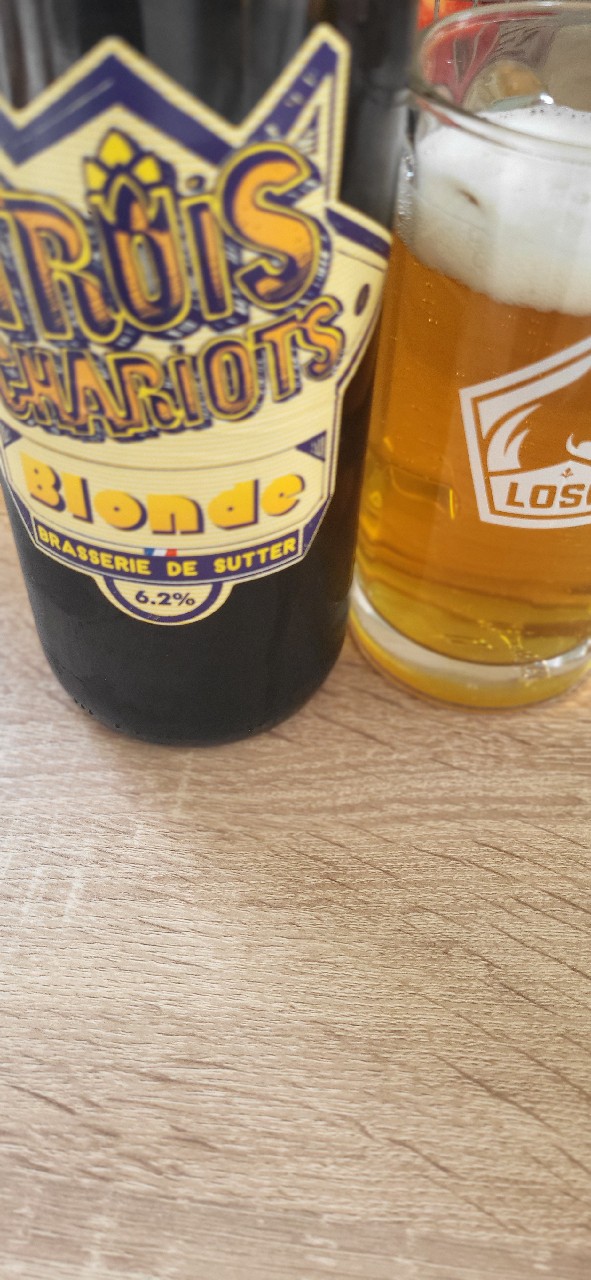 Trois Chariots Blonde, France