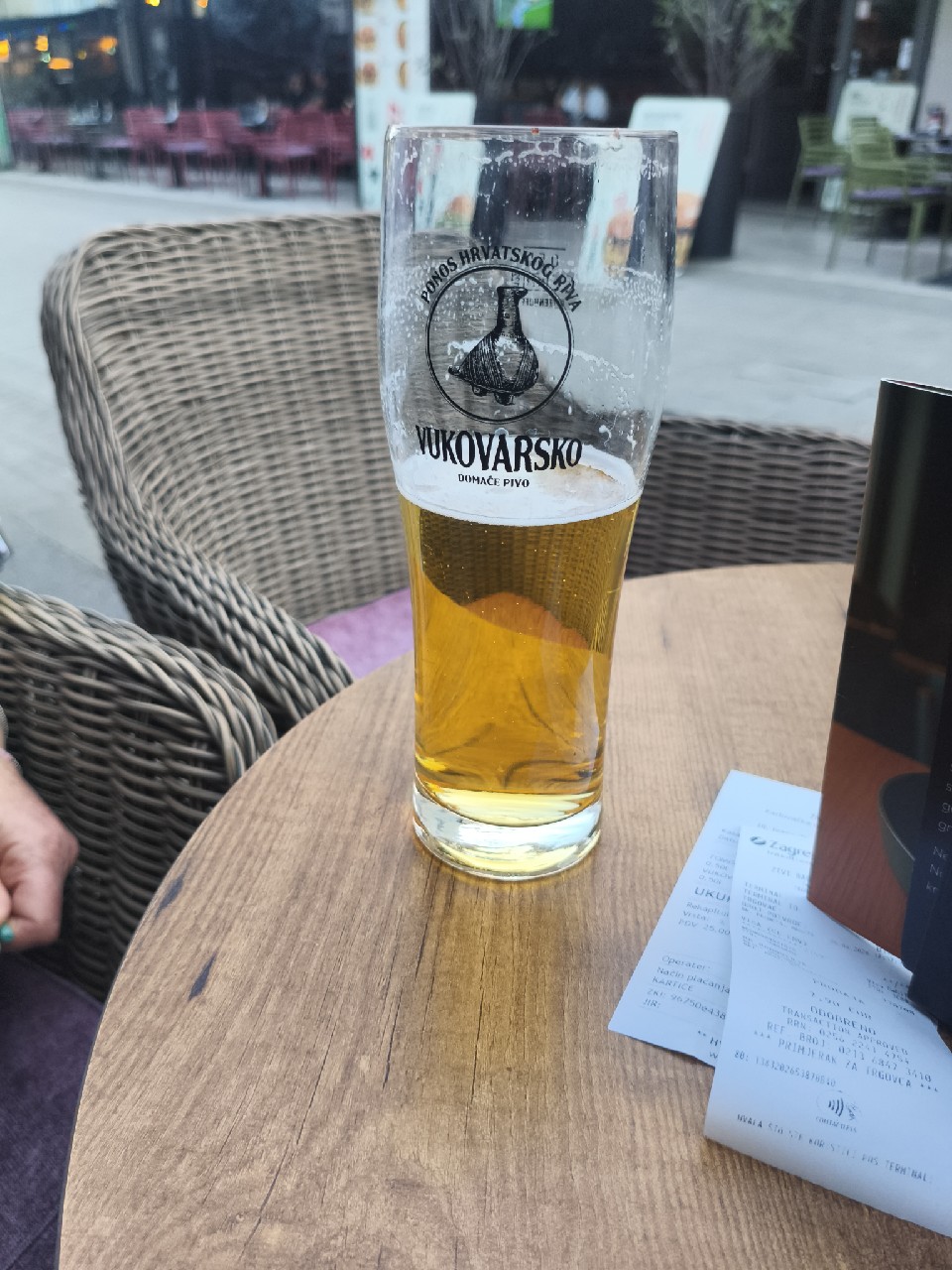 Vukovarsko Domaće Svijetlo Pivo, Croatia