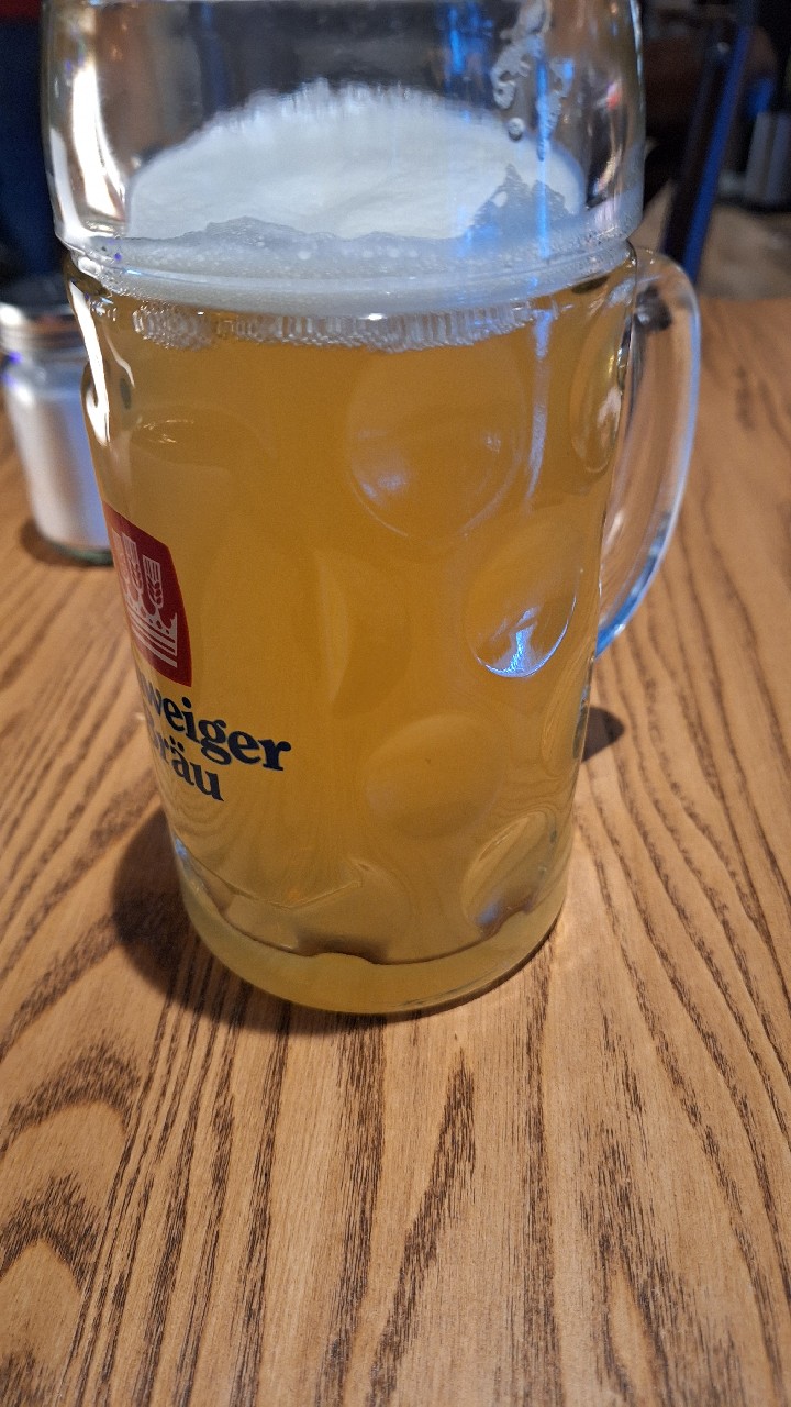 Pistonhead Haze Lager, Brutal Brewing (Spendrups Bryggeri)
