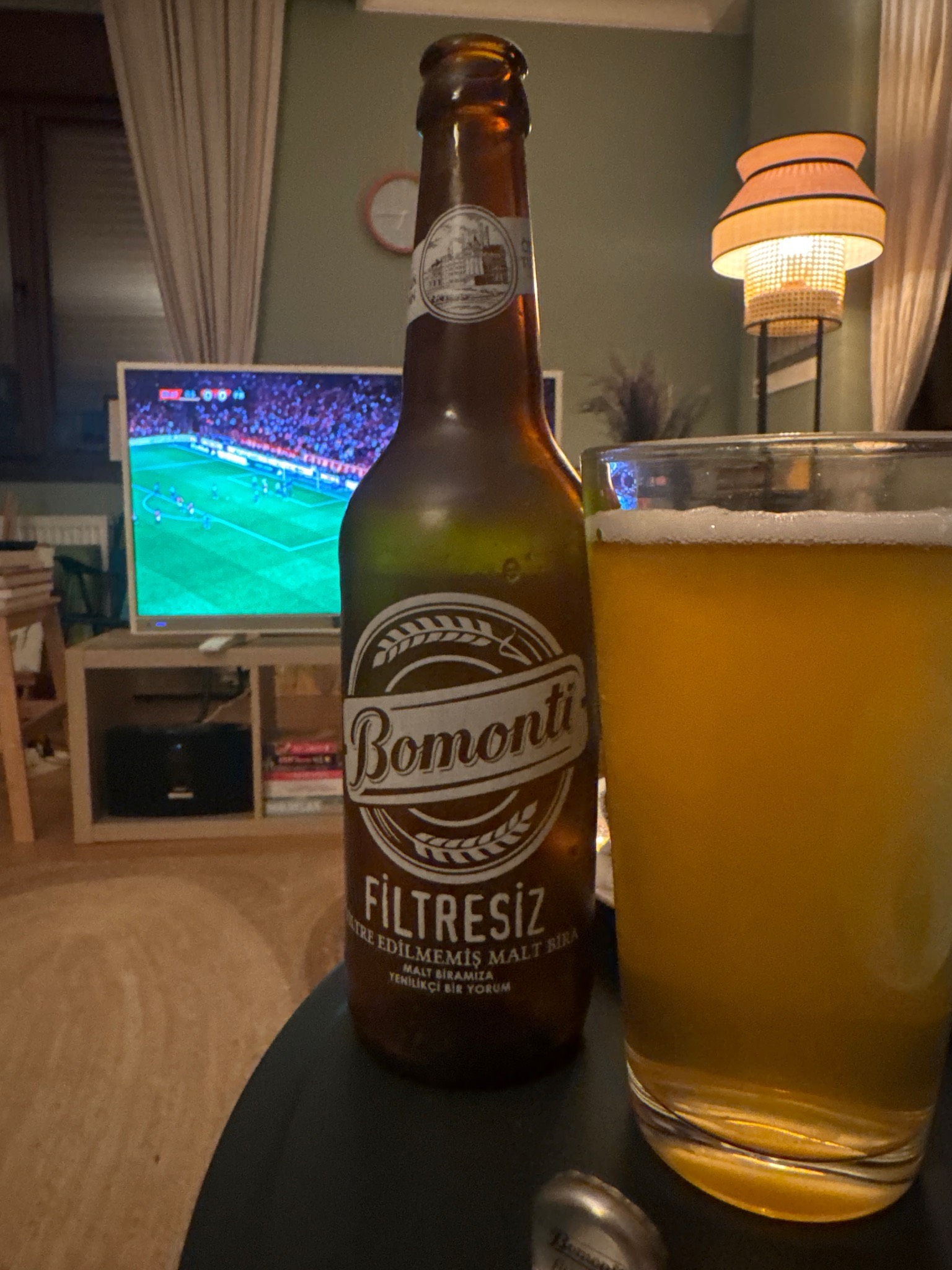 Bomonti Filtresiz 100% Malt, Turkey