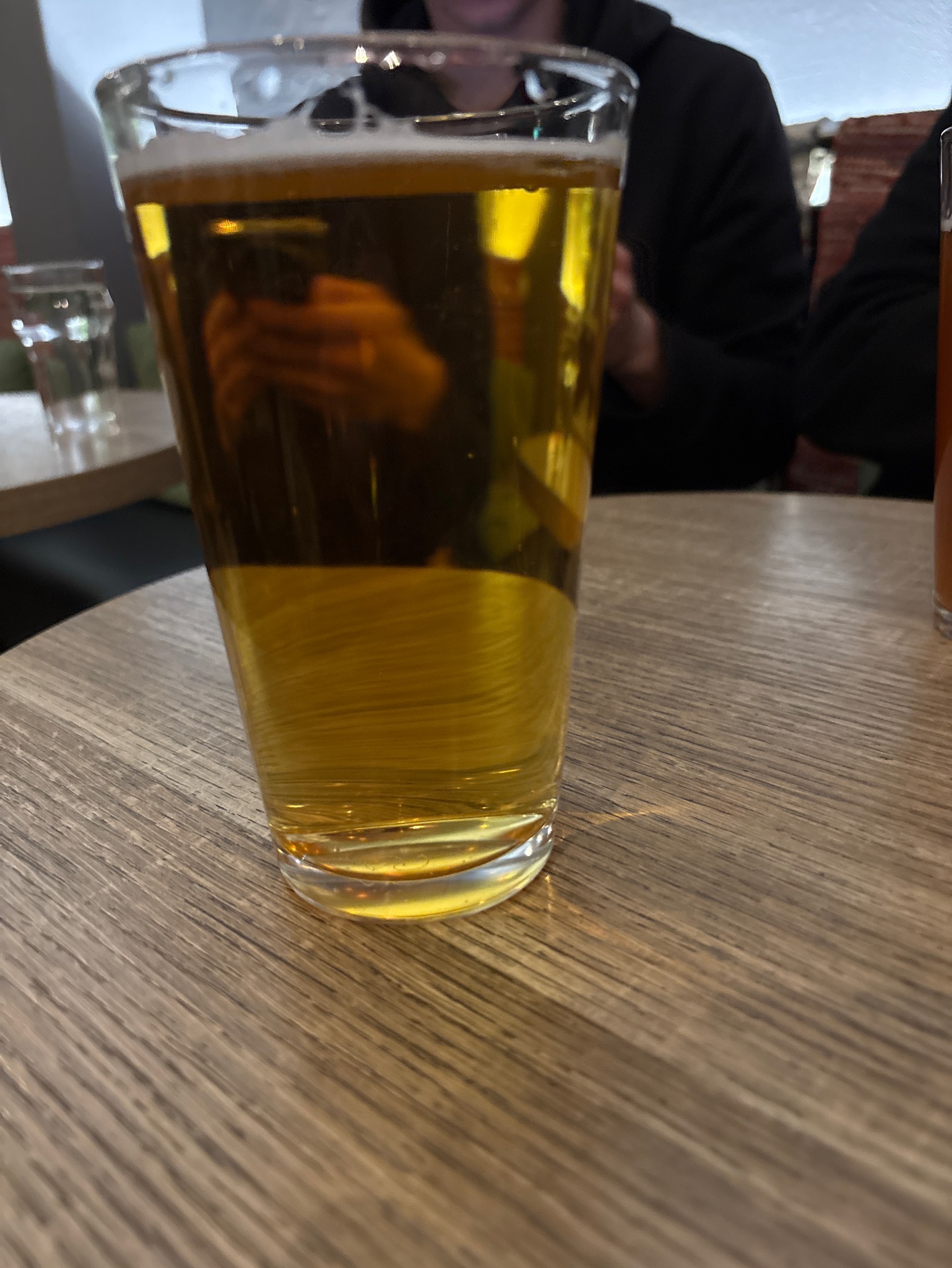 Helles Pülleken, Brauerei C.& A. Veltins