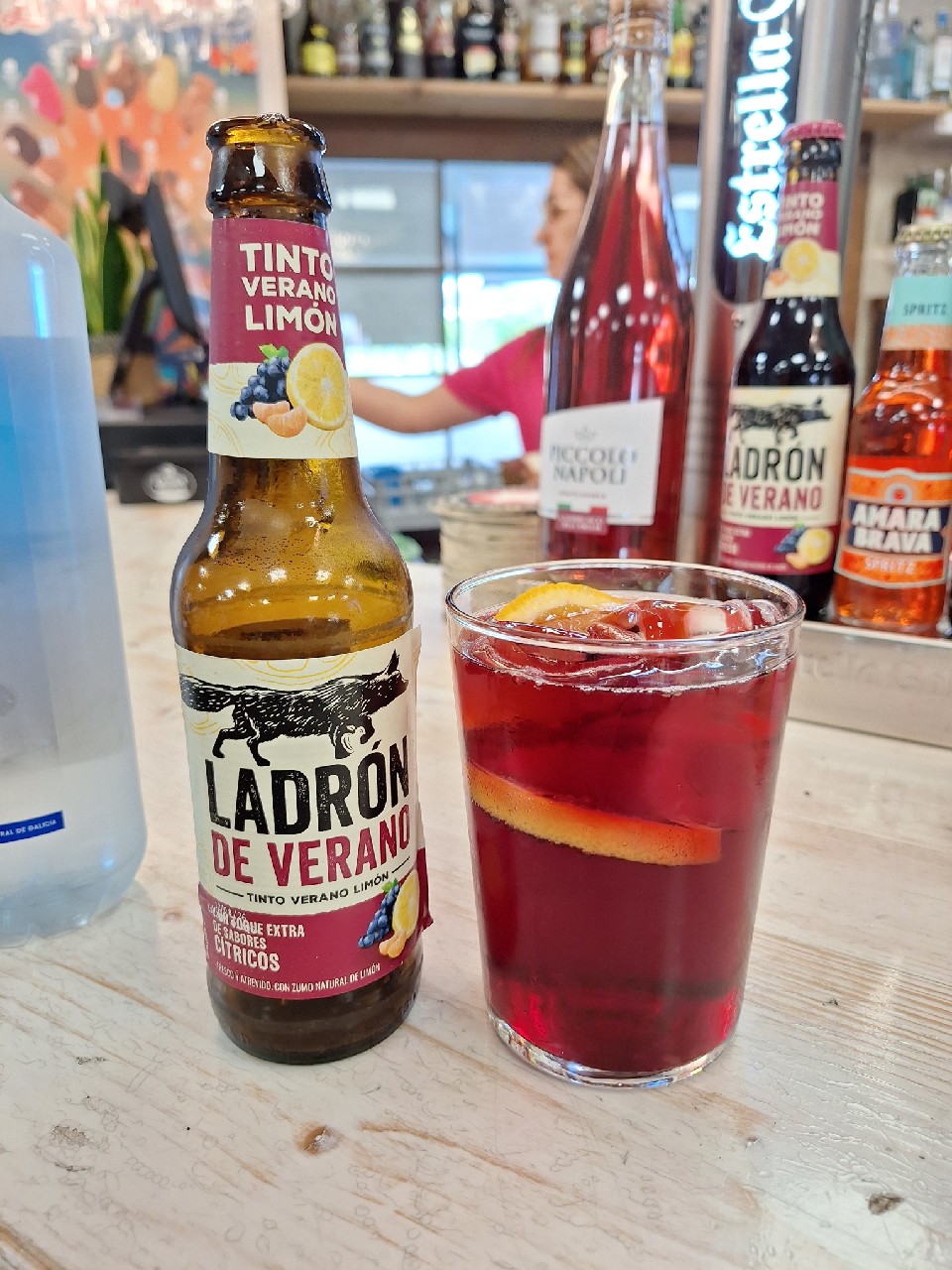Ladrón De Verano, Spain