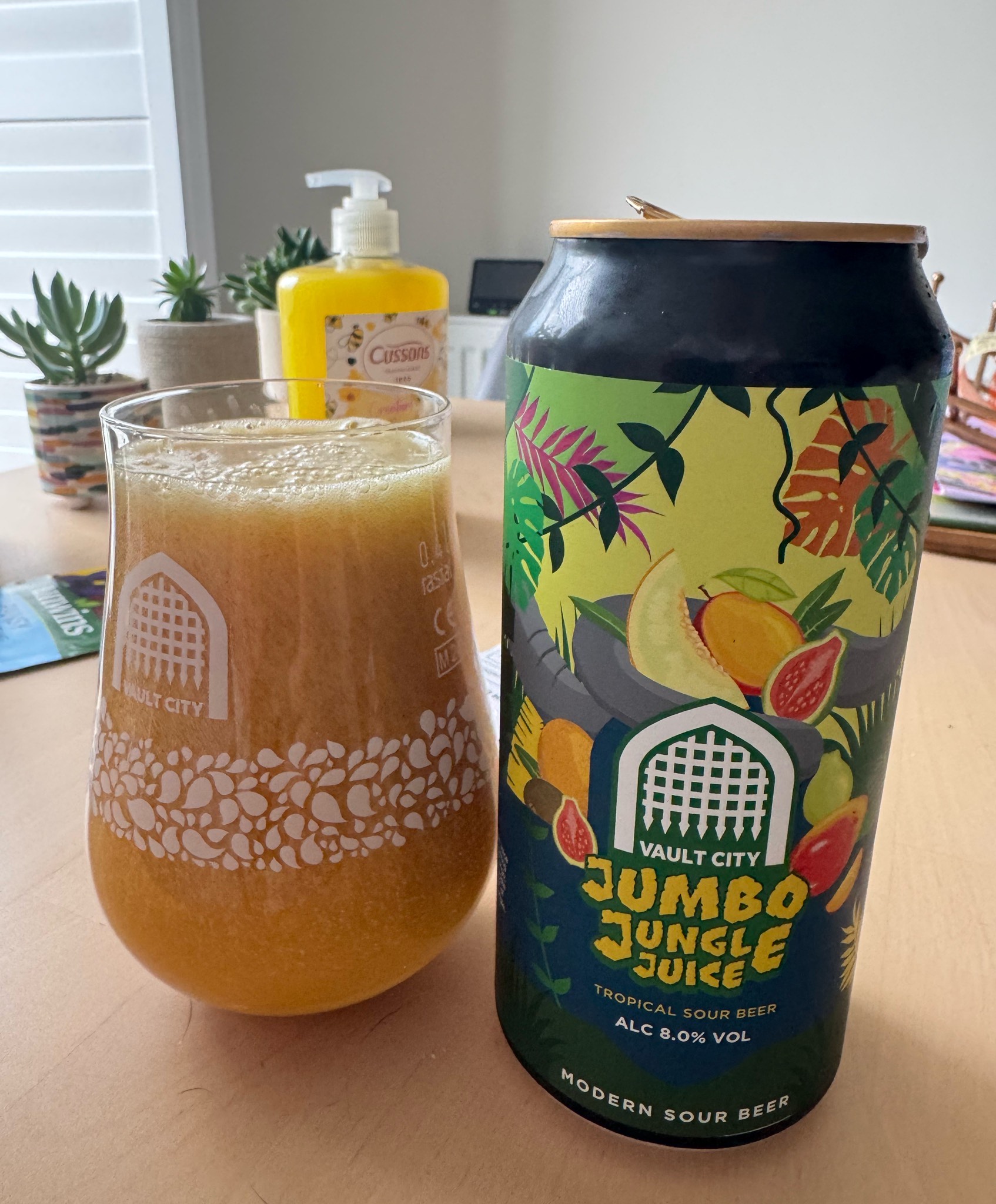 Jumbo Jungle Juice, Scotland