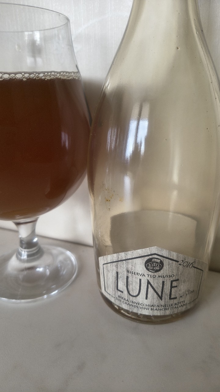Lune 2016, Italy
