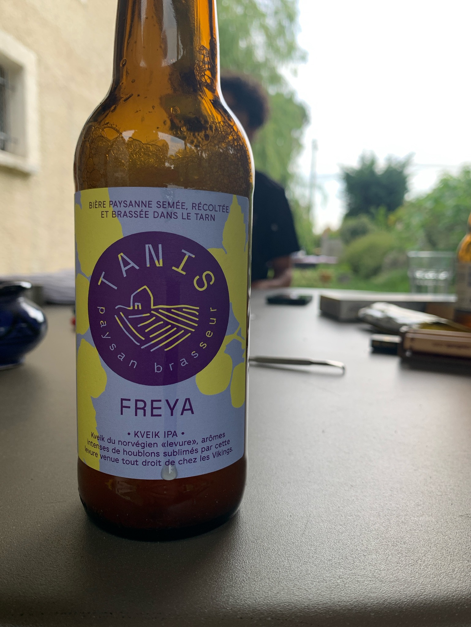 Freya, Brasserie Tanis