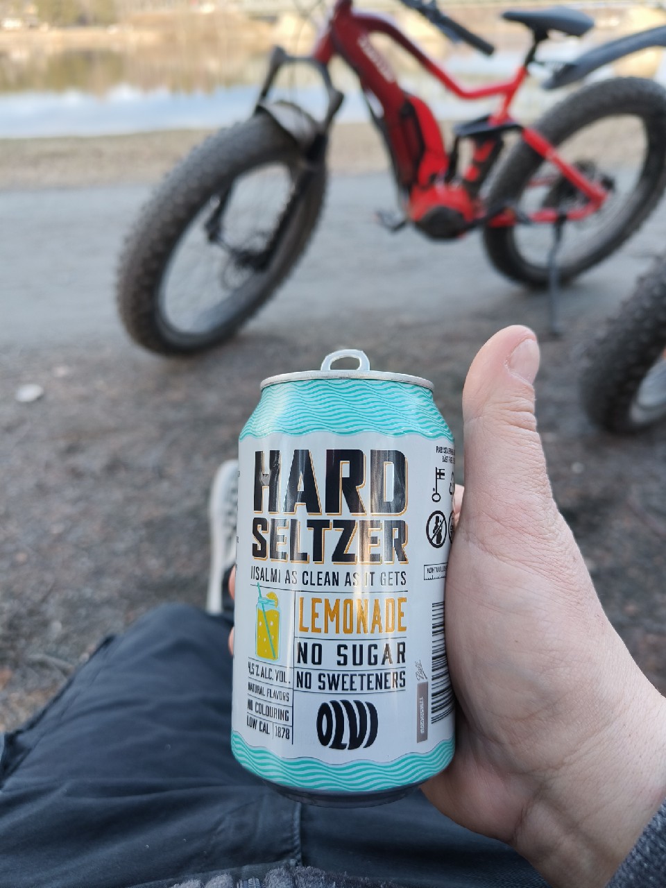 Hard Seltzer Lemonade, Finland