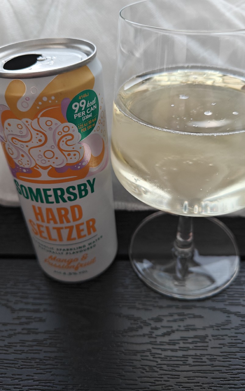 Somersby hard seltzer mango & passionfruit, Somersby (Carlsberg Group)