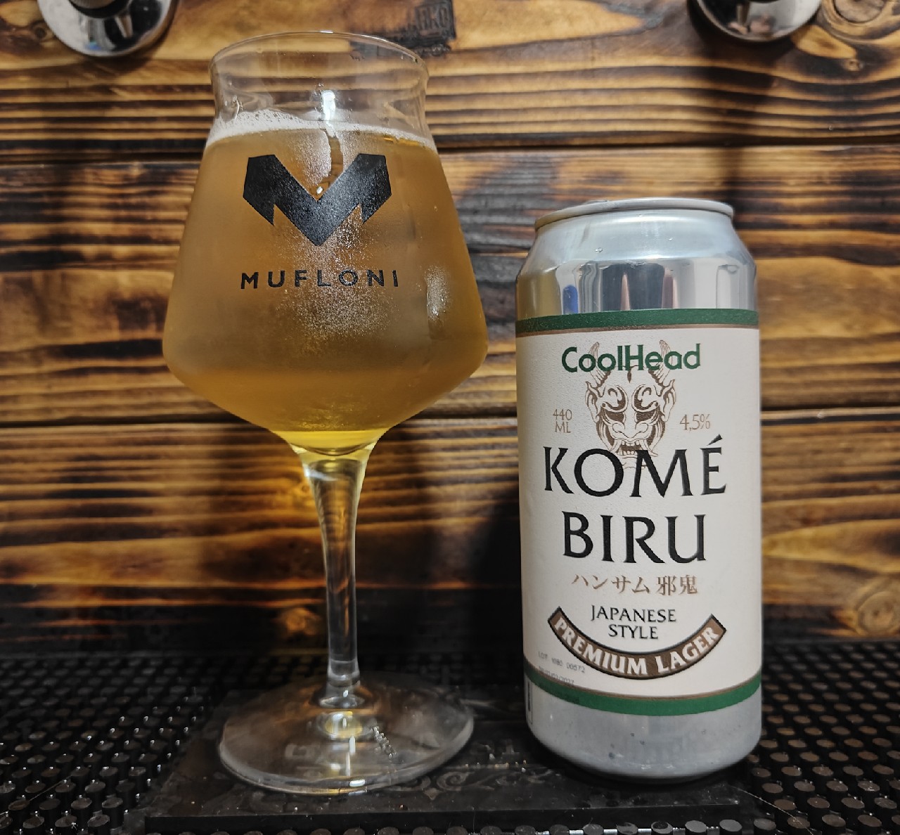 Komé Biru, Finland