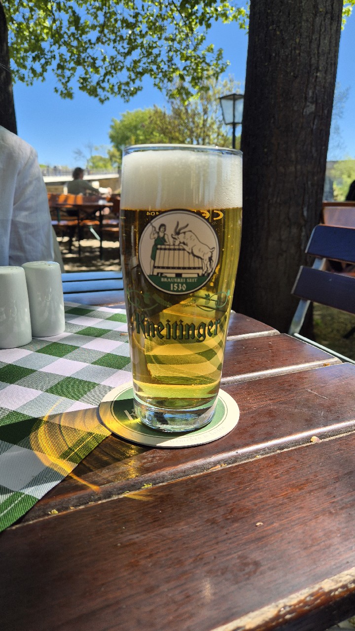Edel-Pils, Brauerei Kneitinger