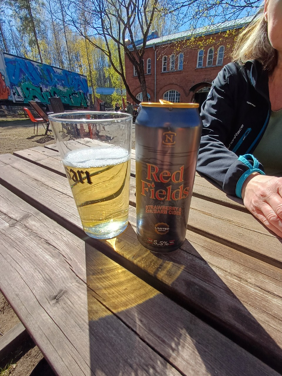 Red Fields Strawberry & Rhubarb Cider, Finland