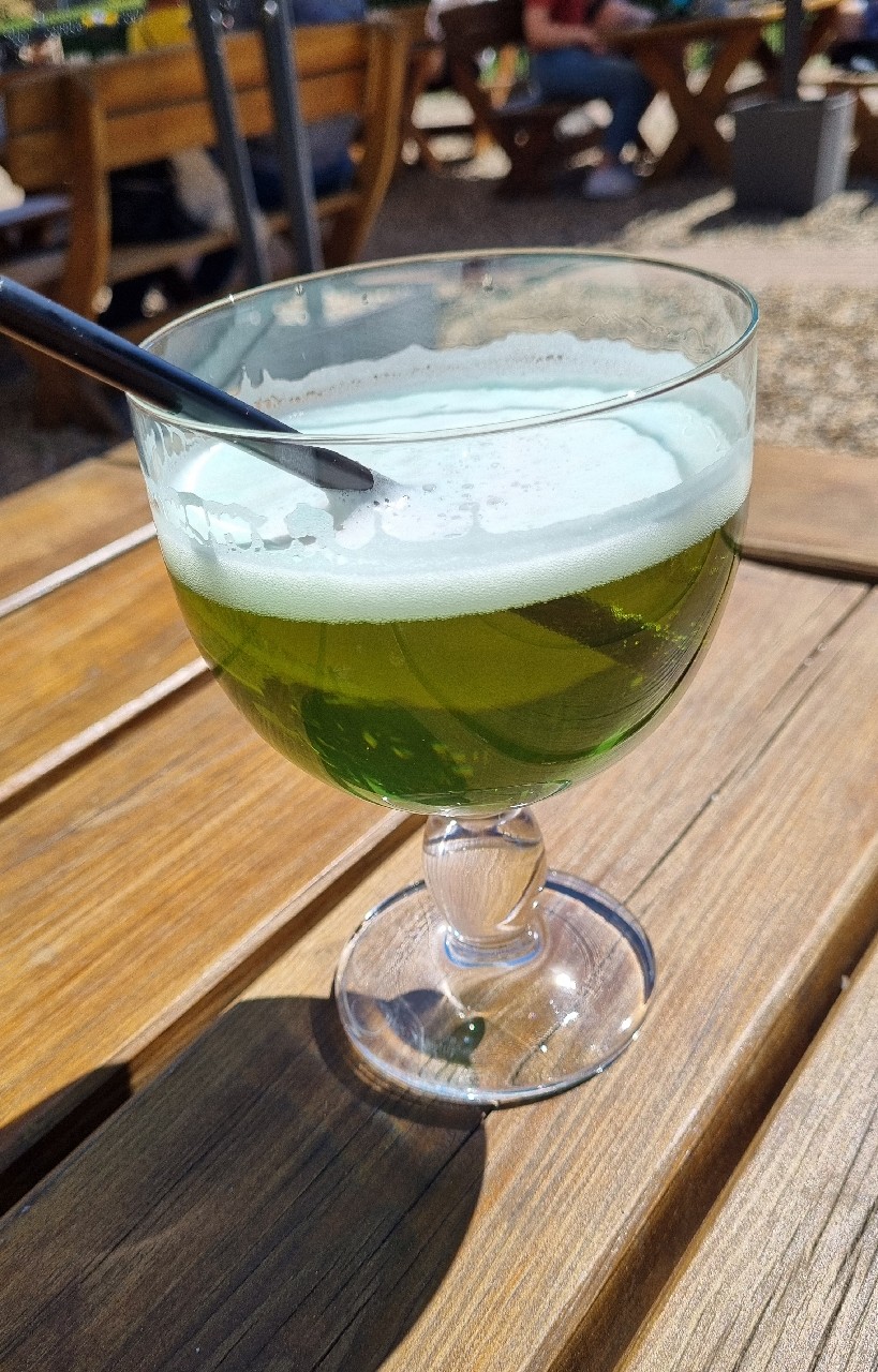 Weisse Waldmeister, Germany