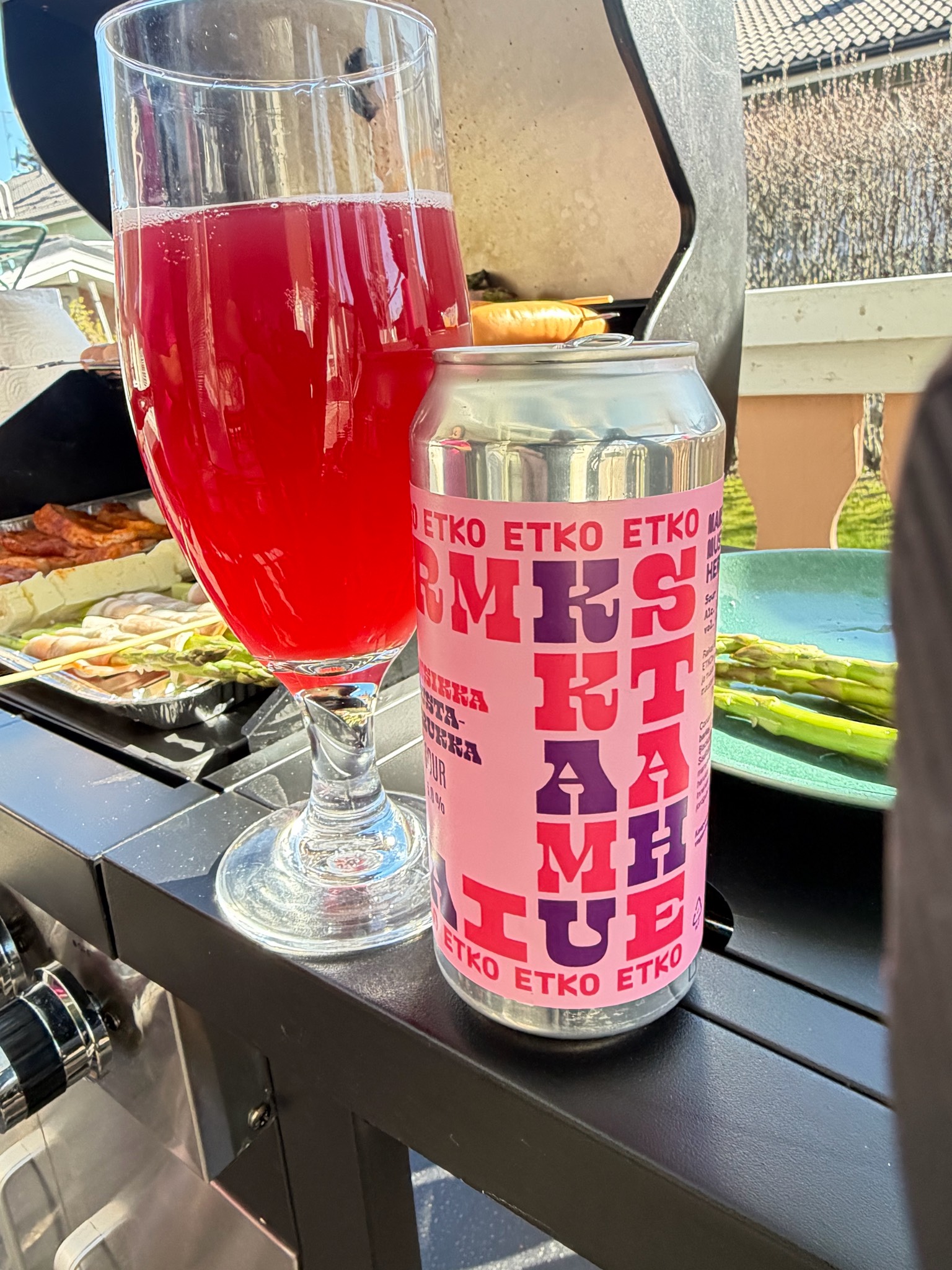 Mansikka Mustaherukka Sour, Finland