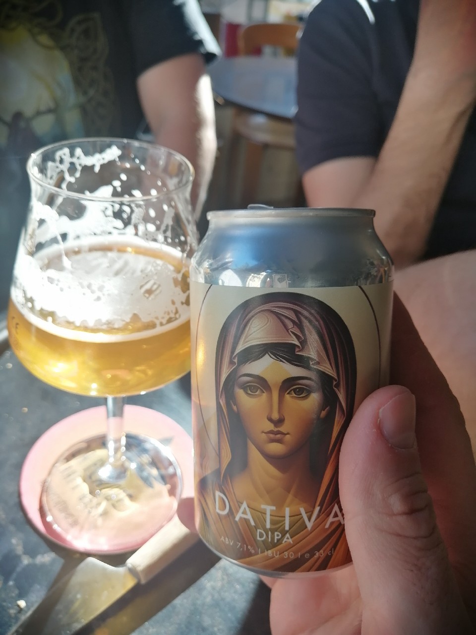 dativa dipa, Italy