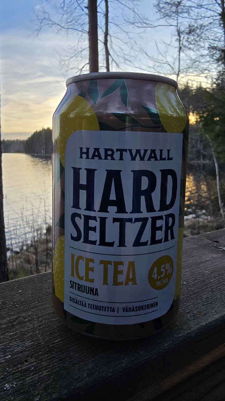 Hard Seltzer Ice Tea Persikka, Finland