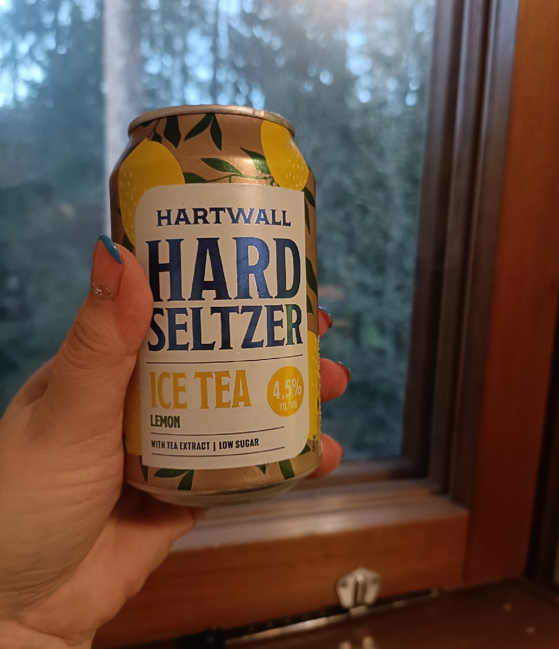 Hartwall Hard Seltzer Ice Tea Sitruuna, Finland