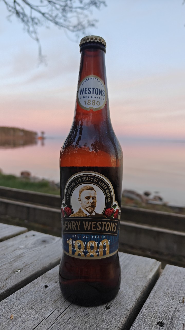 Henry Westons Aged Vintage, Westons Cider