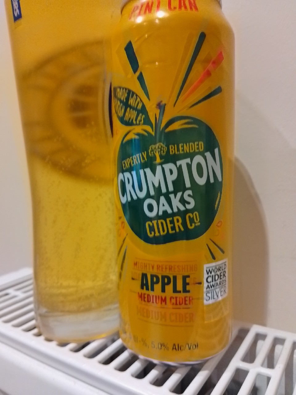 Apple Medium Cider, England