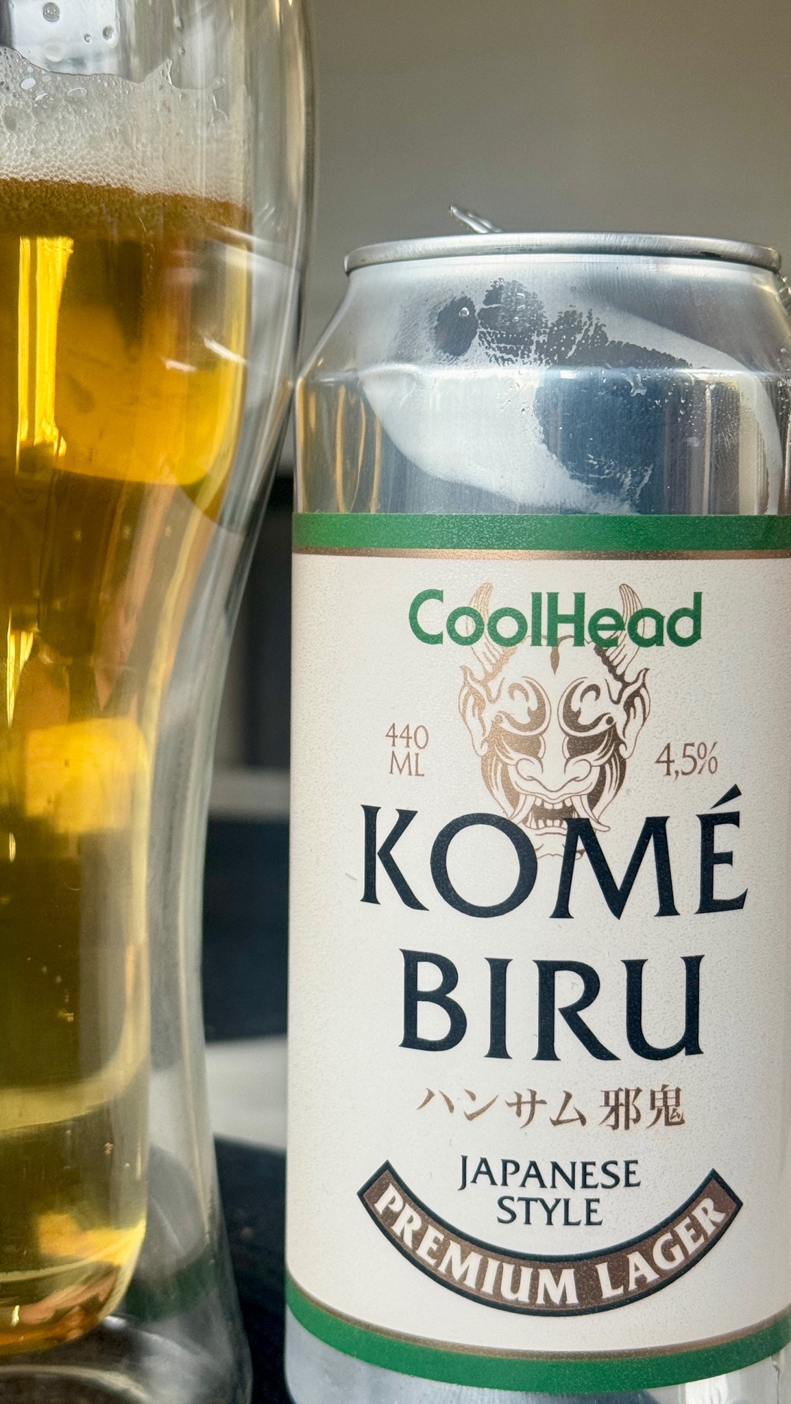 Komé Biru, Finland