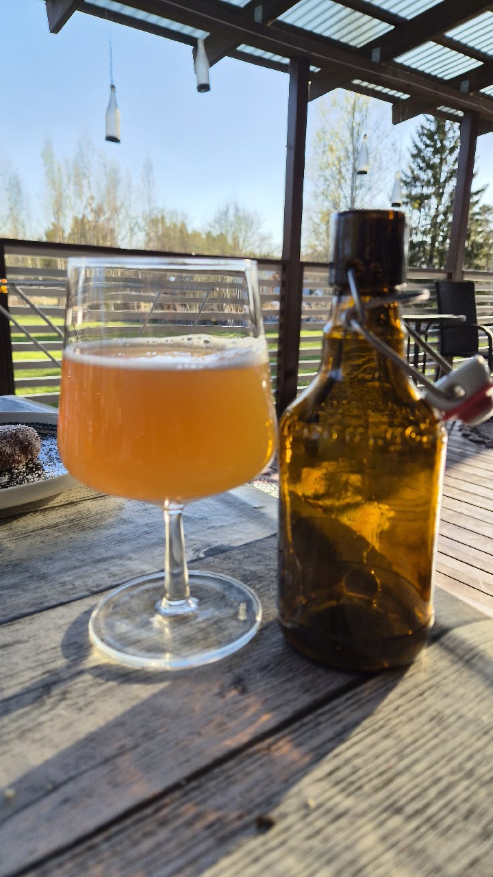 Avaruuskirkko, Vastatuuli Brewery