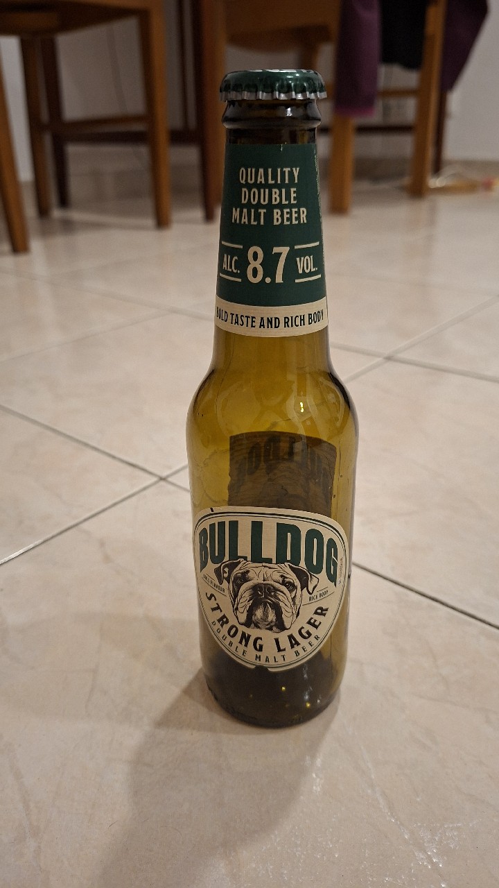 Bulldog Strong Lager, John Smith's Brewery (Heineken)