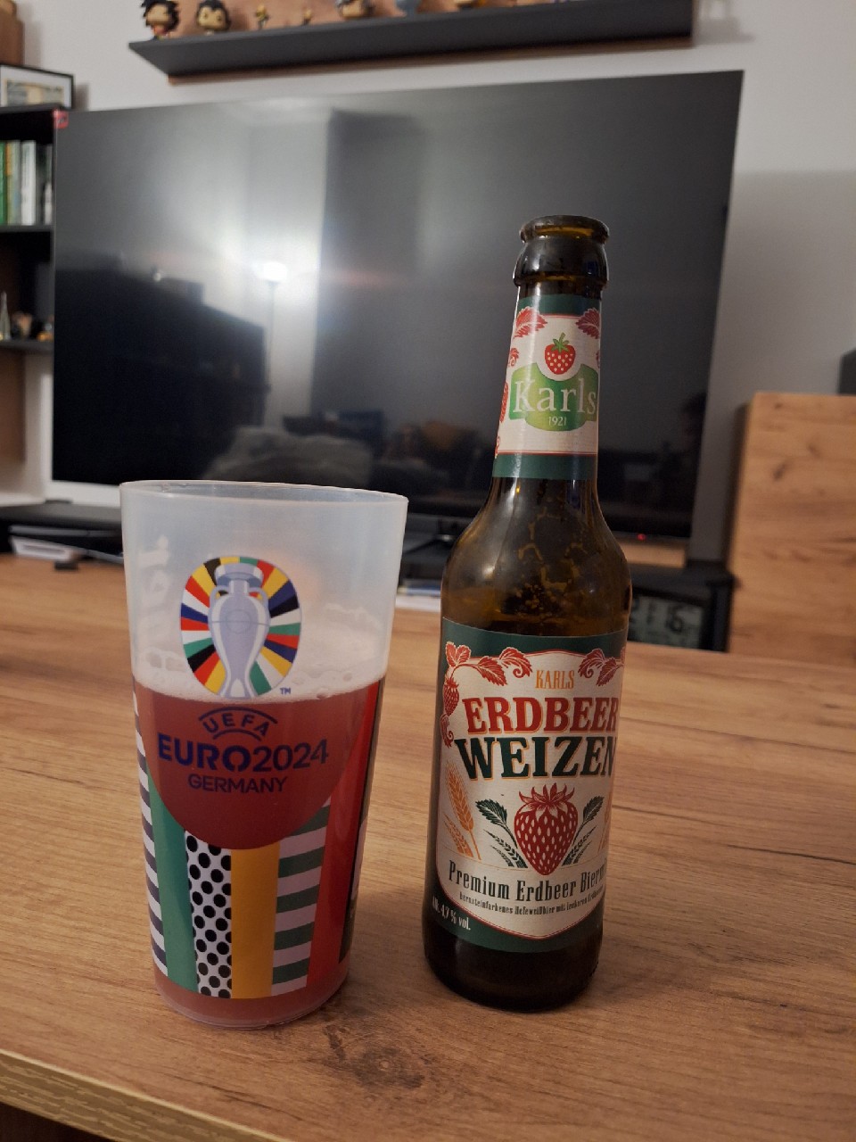 karls erdbeer weizen, Privatbrauerei Metzler