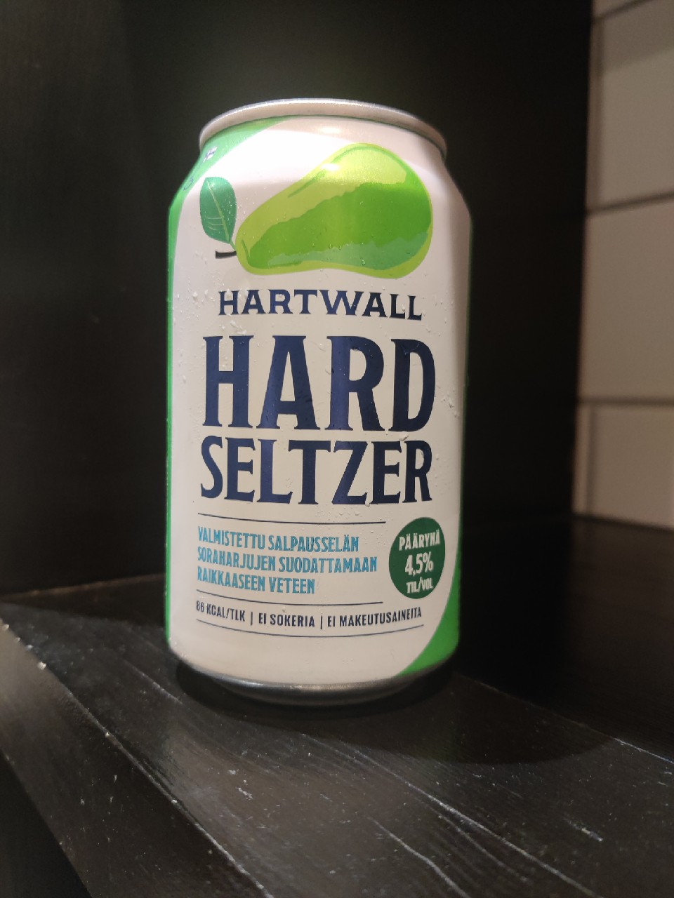 Hartwall Hard Seltzer päärynä, Finland