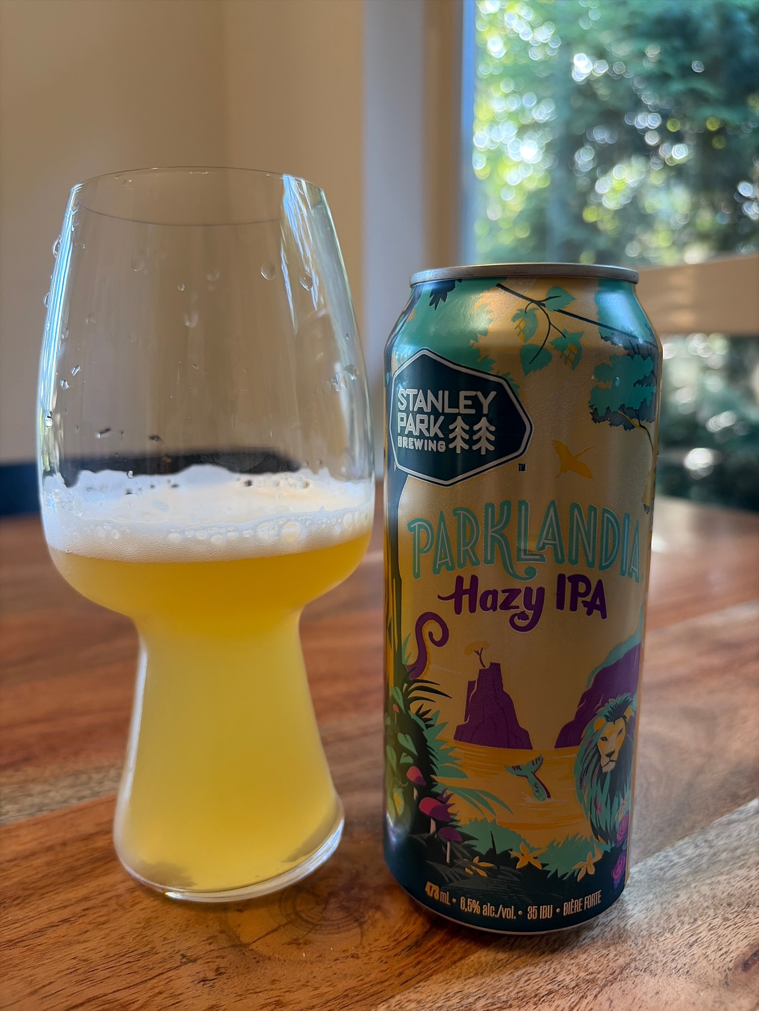 Parklandia Hazy IPA, Stanley Park Brewing (ABInBev)