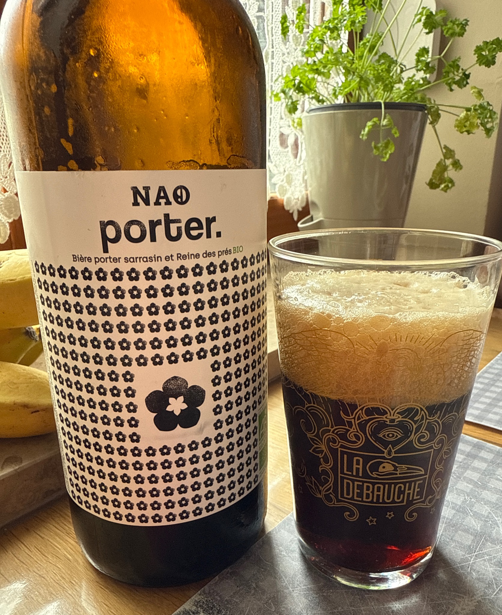NAO Porter., France