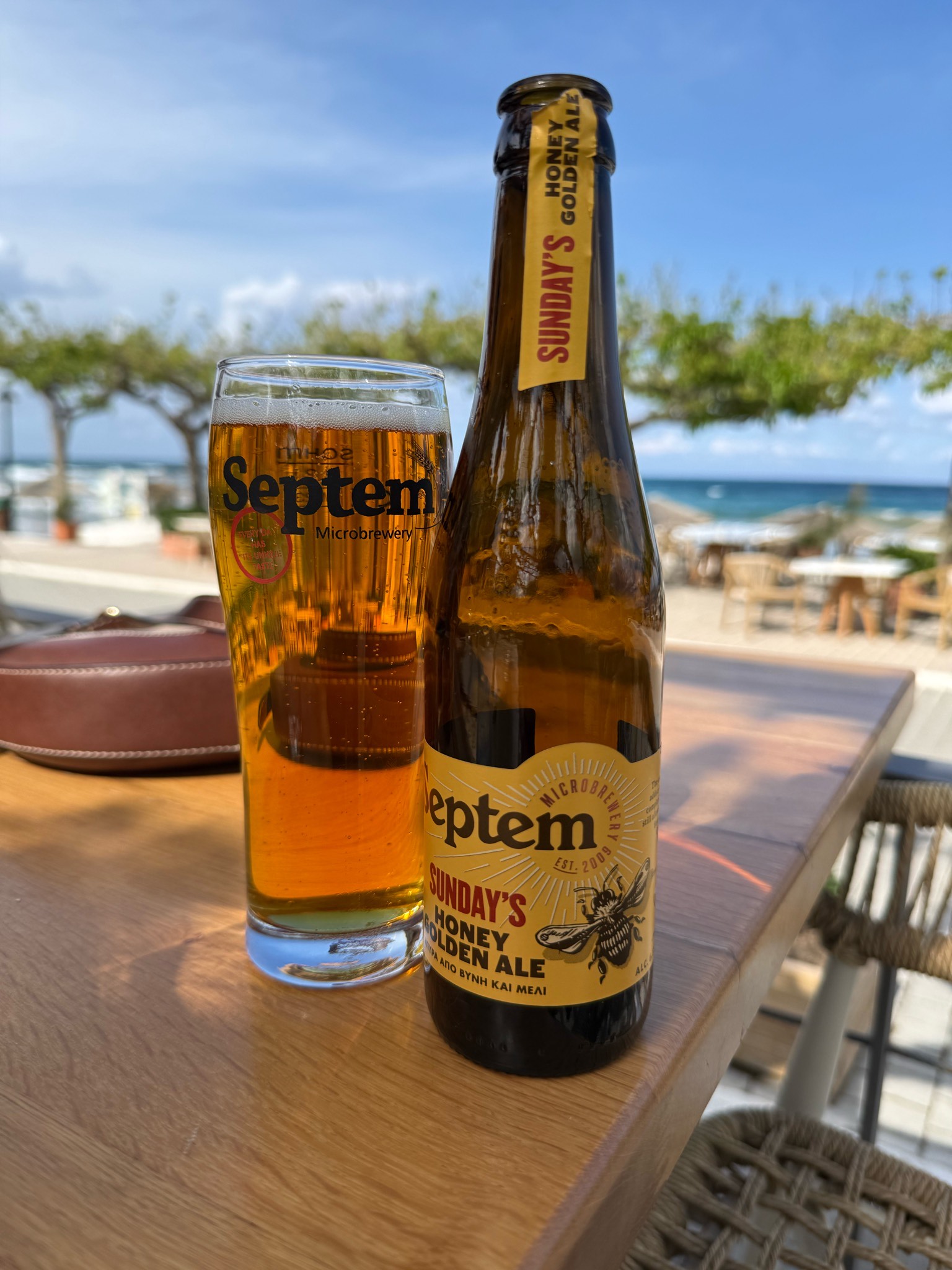 Sunday's Honey Golden Ale, Septem Microbrewery