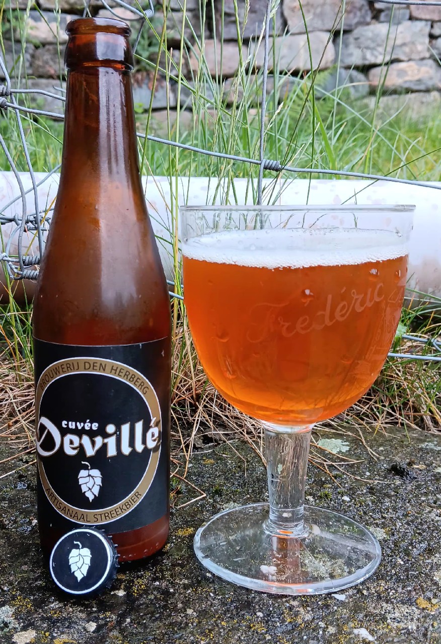 Cuvée Devillé, Den Herberg