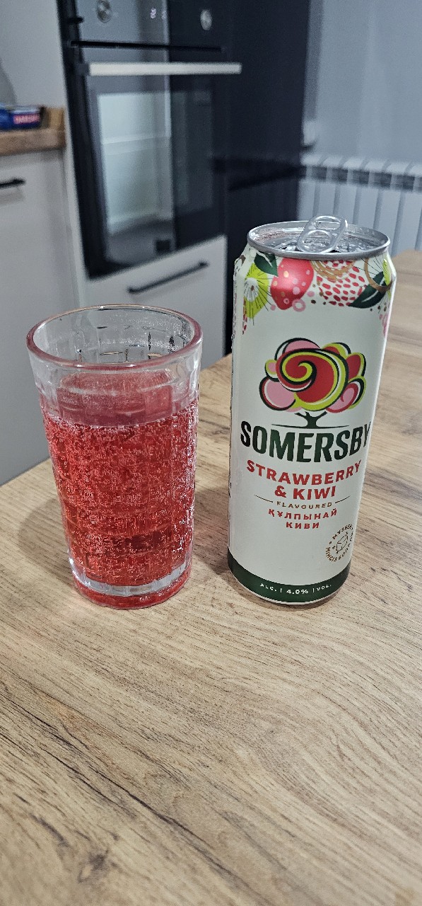 Somersby Strawberry & Kiwi, Carlsberg Polska