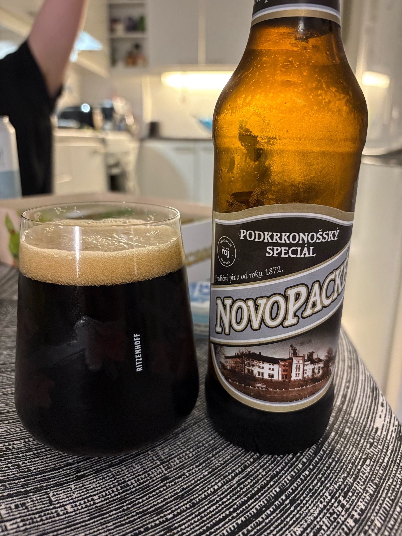 Novopacké Pivo Podkrkonošský Speciál Tmavý, Pivovar Nová Paka