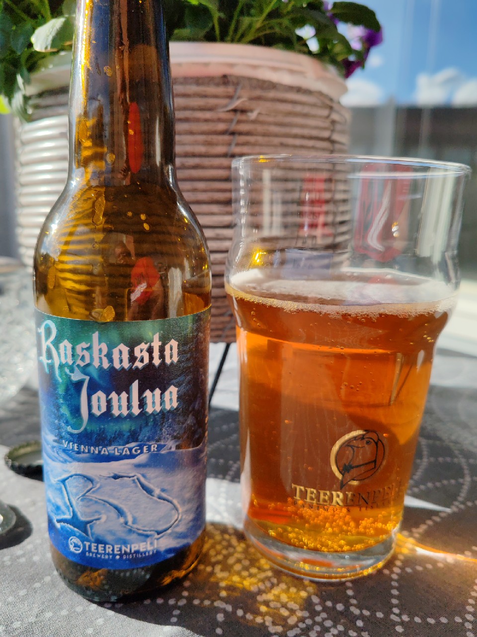 Raskasta Joulua Vienna Lager, Finland