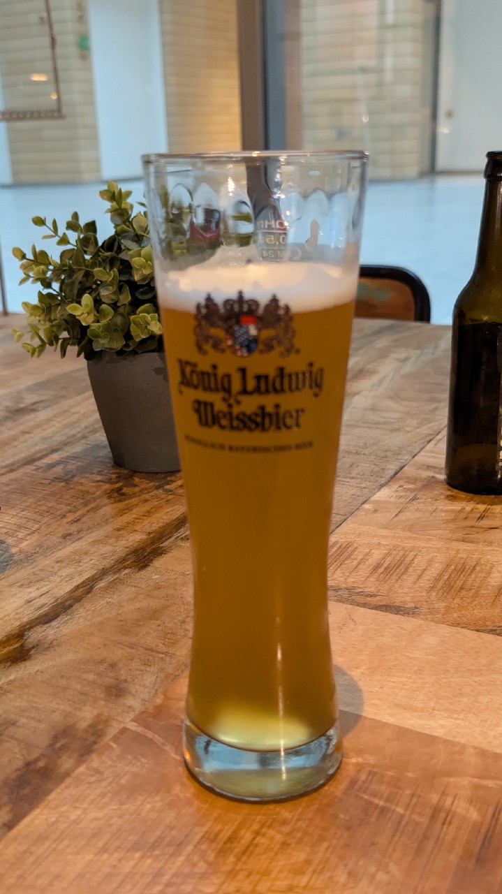 Königsbräu Weißbier / Hefeweizen, Königsbräu Majer