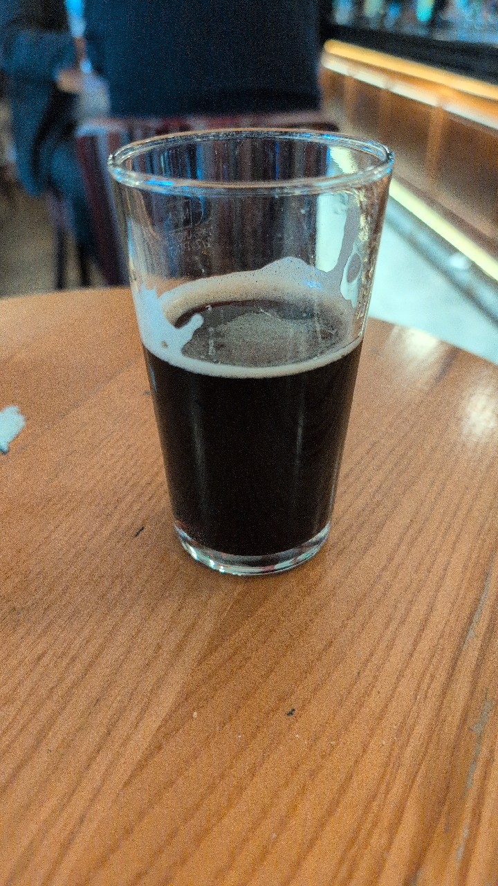 Top Dog Stout, Burton Bridge Brewery
